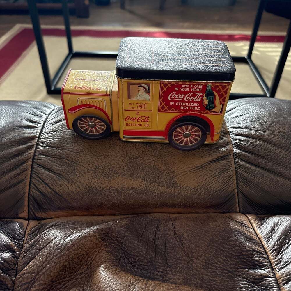 Vintage 1995 Coca-Cola Yellow Delivery Truck Tin Box Storage Canister with Movin